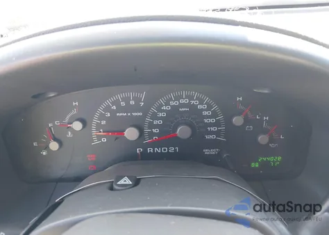 2004 Ford Expedition Xlt z USA, uszkodzony, nr VIN 1FMRU15W34LA36943